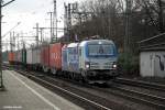 VECTRON 193 880 zog einen containerzug am 27.12.13 durch hh-harburg