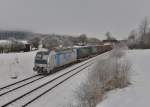 193 810 mit einem KLV am 04.02.2015 bei Dettenhofen.