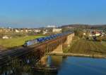 193 817 mit einem Güterzug am 09.03.2016 bei Regensburg-Prüfening.