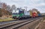 193 202 von ELL ist am 15.12.16 mit einen Containerzug in Richtung Süden unterwegs.Gesehen in Vollmerz.