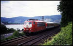 103145 mit IC Richtung Köln am 28.5.1990 um 12.07 Uhr nahe Koblenz.