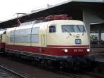 BR 103 235 steht am 02.06.07 mit dem Rheingoldexpress in Heidelberg HBF. Nach dem Umsetzen wird sie zurck nach Wuppertal HBF fahren.