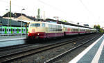 BR 103 113 mit TEE auf dem Weg nach Miltenberg. An 27.04.2019 bei einem Zwischenstopp in aller Frühe im Solinger HBF fotografiert.
