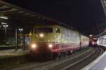 Früh morgens um 20 nach 7 kam 103 113 mit dem Rheingold Sonderzug nach Erfurt in Wuppertal eingefahren.