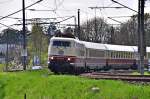 103 235 auf dem Weg von Koblenz ber Stralsund nach Binz am 02.05.2010