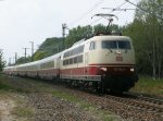 Ab Lietzow ging es fr 103 184,am 11.Mai 2011,mit dem TEE-Rheingold von Koblenz,eingleisig und mit 80 km/h Streckenhchstgeschwindigkeit dem Ziel Binz entgegen.