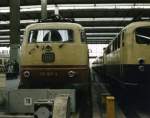 103 167-3 im Hauptbahnhof Mnchen 1987
