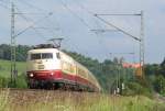103 235-8 ist am 27. Mai 2012 mit dem TEE 9 (Prtschach - Berlin) bei Kronach unterwegs.