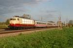 103 245 mit IC 2201 vor Haspelmoor (26.04.2013)