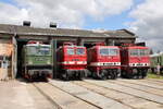 TEV 211 049-2 + DB Museum 242 151-9 + 243 117-9 + TEV 250 250-8 am 28.05.2022 beim Eisenbahnfest des Thüringer Eisenbahnvereins im ehem. Bw Weimar.