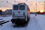 109-3 von Scandlines im letzten Abendlicht in Berlin-Lichtenberg. (30.1.2010)