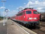 Die Br.110 408-2 bei der Einfahrt des Bahnhofes Aalen, dieser Zug kam aus Donauwrth  und fuhr bis nach Aalen und anschlieend wieder zurck nach Donauwrth. Aufgenommen am 30.Mai.07