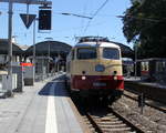 Lok E10 1309 mit dem AKE Rheingold, aufgenommen im Aachener-Hauptbahnhof.
Aufgenommen vom Bahnsteig 7 vom Aachen-Hbf. 
Bei Sommerwetter am Vormittag vom 1.7.2018.