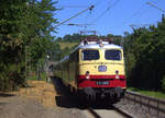 Lok E10 1309 mit dem AKE-Rheingold durchfährt den Eilendorfer-Bahnhof in Richtung Aachen.