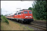 DB 110360-5 fährt hier am 9.9.2003 um 15.51 Uhr mit dem RB nach Osnabrück durch den ehemaligen Bahnhof Velpe bei Westerkappeln.