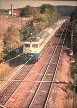 28.09.1990 110 456-1 D-Zug nach Mannheim Foto stand auf der SFS-Brücke im Hintergrund Haltepunkt Ensingen 8 Monate vor der Eröffnung der SFS Stuttgart-Mannheim am 31.05.1991,danach