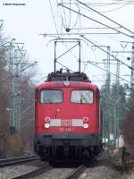 110 418-1 ist mit einer Regionalbahn unterwegs nach Donauwrth. In wenigen Sekunden wird dieser Zug in Goldshfe einfahren. Aufgenommen am 2.Februar 2008.