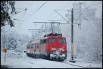 110 416-5 schiebt am winterlichen Morgen des 23.03.08 RB 37147 aus Aalen nach Donauwrth, aufgenommen bei der Ausfahrt aus dem Goldshfer Regionalbahnhof.