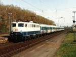 110 507-1 mit RB 3061 Mnchengladbach-Bielefeld auf Bahnhof Viersen am 17-04-1997. Bild und scan: Date Jan de Vries.