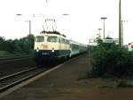 110 399-3 mit RB 8841 Aachen-Duisburg auf Bahnhof Krefeld-Uerdingen am 26-08-1997. Bild und scan: Date Jan de Vries.