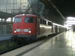 110 466 um 9.34 uhr mit RB 24920 nach Bremerhaven Lehe am 18.Oktober 2009 in Bremen Hbf.