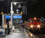 110 417 mit dem RE11594 aus Dsseldorf bei der Ankunft in Aachen Hbf 30.12.09