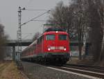 110 457-9 mit einem Sonderzug aus Bielefeld nach Aachen-West kurz hinter dem Bahnhof Geilenkirchen 12.3.10