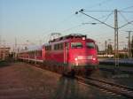 110 455-3 zieht am 28.5.2010 eine RB aus Bremen in den Oldenburger Hbf.