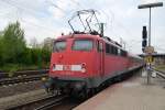 110 483 fhrt mit Regionalzug in Mannheim Hbf ab, nicht wie sonst 110 446. (27.04.12)