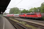 110 406-6 zog am 17.05.2013 den PbZ 2491 durch Osnabrck in Richtung Dortmund.
