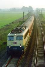 110 436 mit Umleiter-SE 5353 (Tostedt–Hamburg) am 25.09.1998 zwischen Jesteburg und Maschen