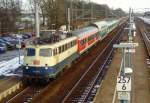 110 328 mit RE 3322 (Hamburg–Bremen) am 18.02.1999 in Sagehorn