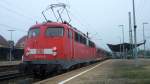 Am 18.7.2011 stand die inzwischen verschrottete 110 416 im Bahnhof Plochingen.