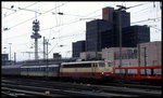 110494 erreicht mit einem Regionalzug am 22.3.1998 um 15.48 Uhr den HBF Hannover.