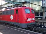 110 238 steht mit ihrem Regionalexpress nach Singen abfahrtbereit im Stuttgarter Hbf.