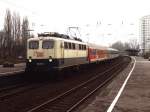 110 279-7 mit RE 5 Rhein-Express 11139 Koblenz-Emmerich auf Bahnhof Wesel am 1-4-2000.