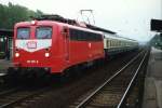 110 125-2 mit D 1812 Kln Hbf-Den Haag CS auf Bahnhof Viersen am 21-10-1992. Bild und scan: Date Jan de Vries.

