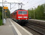 111 147-5 DB kommt mit einem RE4 von Düsseldorf-Hbf nach Aachen-Hbf und kommt aus Richtung Neuss-Hbf,Mönchengladbach-Hbf,Rheydt-Hbf,Wickrath,Beckrath,Herrath und fährt in Erkelenz ein
