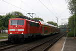 111 158 DB  kommt mit einem Verstärkerzug von Düsseldorf-Hbf nach Aachen-Hbf  und kommt aus Richtung