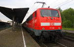 Ein Nachschuss von der 111 096 DB steht mit dem  RE8 Verstärker von Köln-Messe-Deutz nach Kaldenkirchen steht in Kaldenkirchen.