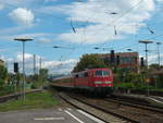 Am 22.9.2011 konnte ich die 111 146-7 mit ihrem RE bei der Einfahrt in Schorndorf Fotografieren 