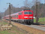 Elok der Baureihe 111 waren von deren Indienststellung ab 1974 bis 2013 auf der Strecke München - Salzburg zuhause. Lok 111 067 hat am Morgen des 23. März 2012 den Bahnhof Traunstein verlassen und fährt dem nächsten Halt Teisendorf entgegen.