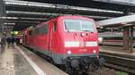 DB Regio 111 058 kam am 20.8.22 als RE3 in den Münchner Hauptbahnhof rein 