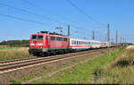 111 011-3 führt einen  Säuferzug  – oder laut Anzeige  Ersatzzug  – über Hohenthurm zum Flughafen Leipzig/Halle.

🧰 DB Gebrauchtzug (DB Regio NRW) | Euro-Express Sonderzüge GmbH & Co. KG für Müller-Touristik GmbH & Co. KG
🕓 8.9.2023 | 14:49 Uhr