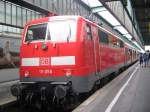 Frisch lackiert stand die Lok im Bahnhof Stuttgart bereit. Wenig spter setzte sie ihre Fahrt mit Wittenberger Steuerwagen voraus fort. (1.August)