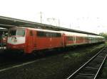 111 012-1 mit RB 42 Haard-Bahn 12241 Essen-Mnster auf Wanne Eickel Hauptbahnhof am 28-10-2000.