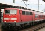 Die 111 224-2 stellt sograde den RE nach Wrzburg HBF in Nrnberg HBF bereit, aufgenommen am 18.10.2009