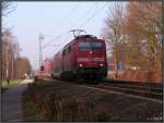 Eins meiner ersten Fotos ,eingefangen im Mrz 2012. Die 111 126-9 ist mit einen
RegioExpress am Haken bei bach Palenberg (Kr.HS) unterwegs.