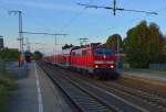 111 152-5 von DB Regio NRW Dortmund mit einer RE4 in Rheydt am Abend des 20.9.2012 auf Gleis3 in Richtung Aachen.......