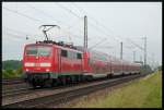 Kurz vor dem Ziel sind 111 188-9 und 111 094-9 am Schluss mit einen SE nach Heidelberg. (15.06.2013)